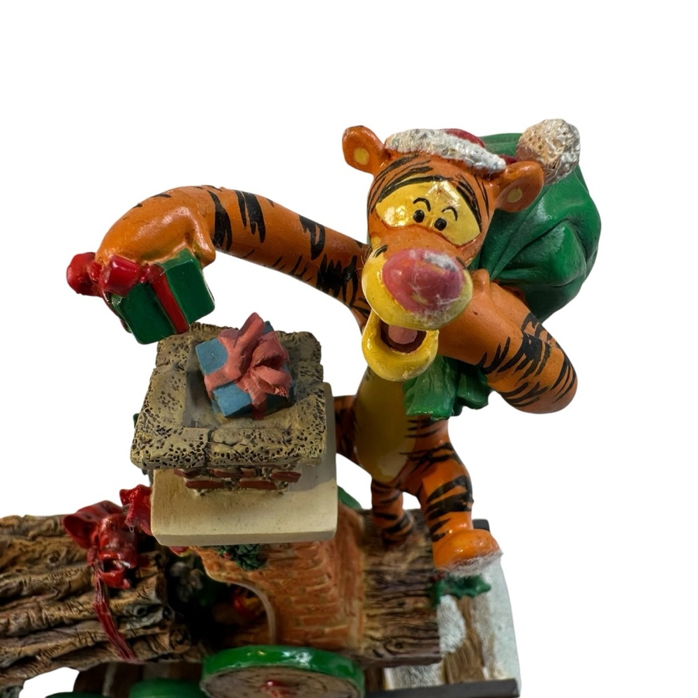 Disney TIgger Holiday Train Engine Danbury Mint Pooh Christmas Gifts Vintage - Picture 11 of 12